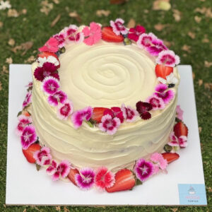 Torta de cumpleaños con flores